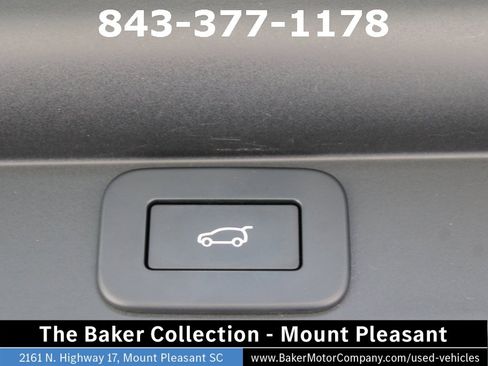 Used 2023 Land Rover Range Rover SE image 12