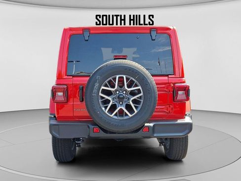 New 2025 Jeep Wrangler Unlimited Sahara w/ Technology Group AWD/4WD image 5