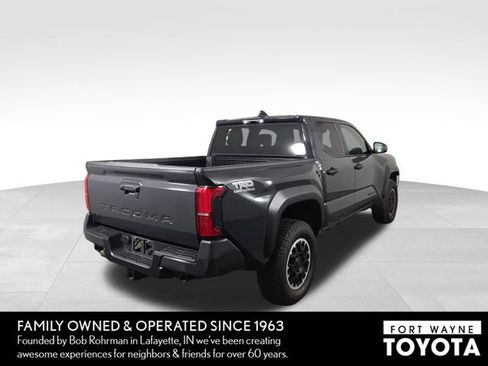 Used 2024 Toyota Tacoma TRD Off-Road image 7