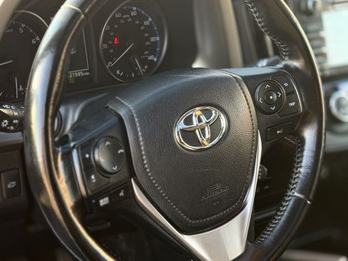 Used 2017 Toyota RAV4 XLE FWD image 29