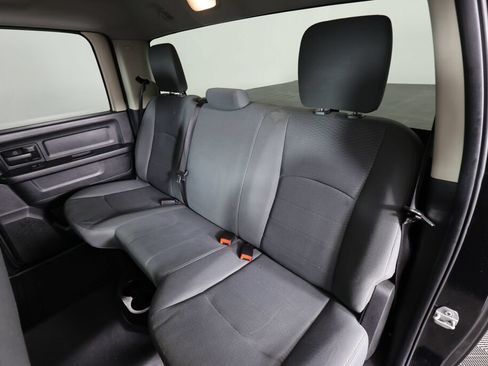Used 2015 RAM 1500 Express AWD/4WD image 16