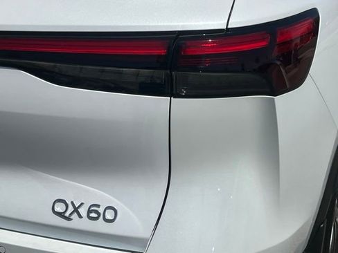 Certified 2026 INFINITI QX60 Luxe w/ Cargo Package FWD image 32