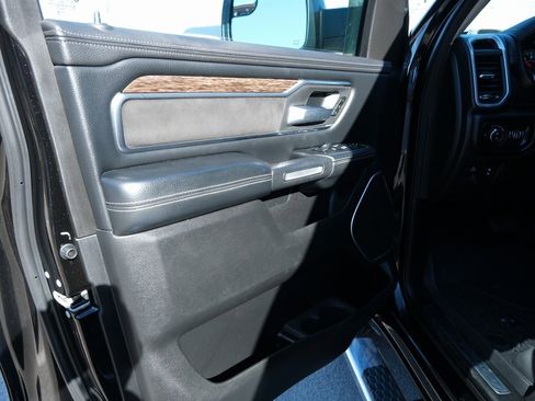 Used 2019 RAM 1500 Laramie image 15