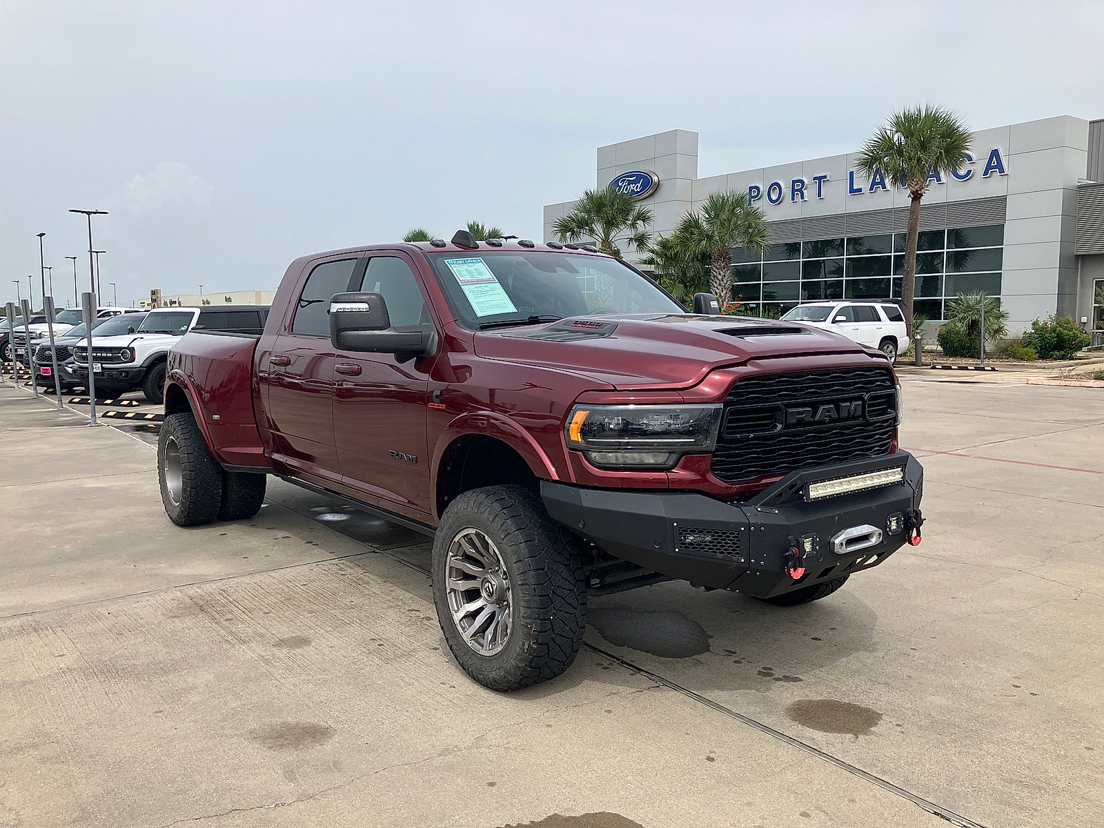 Used 2024 RAM 3500 Limited AWD/4WD image 1