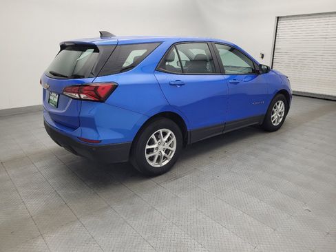 Used 2024 Chevrolet Equinox LS w/ Driver Confidence II Package FWD image 10