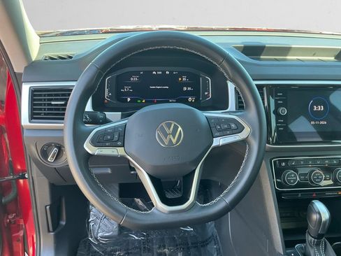 Used 2023 Volkswagen Atlas SE w/ Panoramic Sunroof Package AWD/4WD image 12