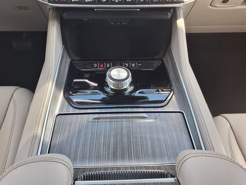 Used 2024 Jeep Wagoneer L Series II w/ Flexible Seating Group AWD/4WD image 34