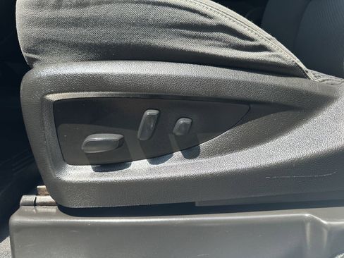 Used 2019 Chevrolet Silverado 1500 LT w/ All Star Edition image 19