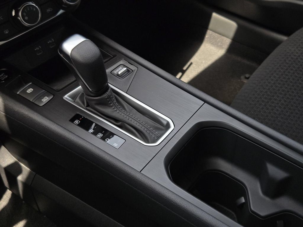 New 2027 Nissan Kicks S FWD image 23
