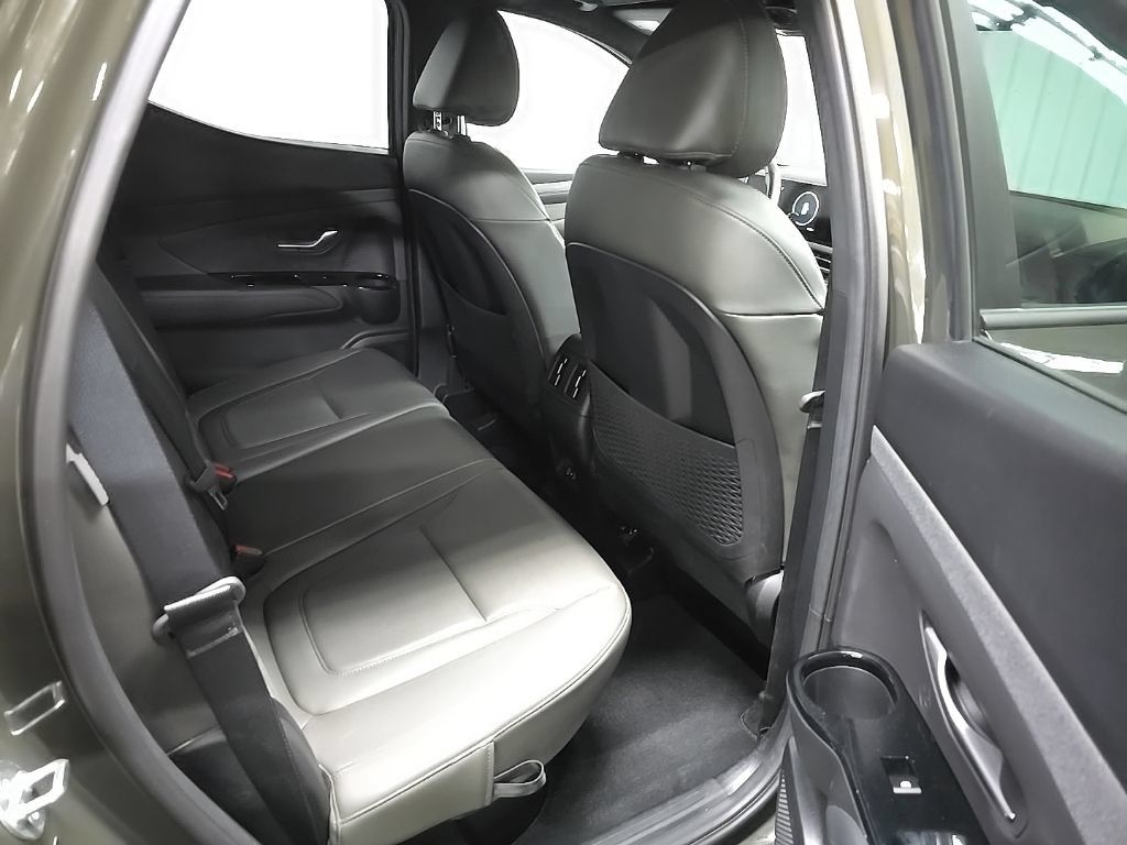 Used 2025 Hyundai Santa Cruz Limited AWD/4WD image 19