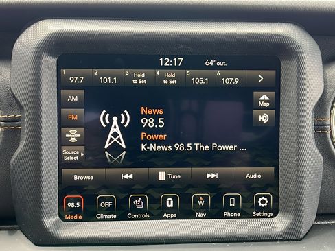 Used 2023 Jeep Gladiator Overland AWD/4WD image 27