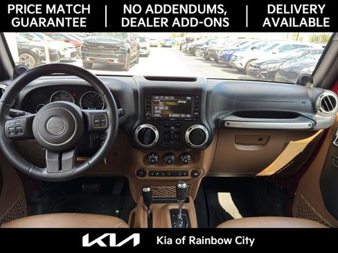 Used 2013 Jeep Wrangler Unlimited Rubicon w/ Connectivity Group image 15