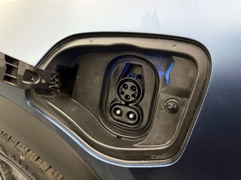 Used 2023 Fisker Ocean One image 7