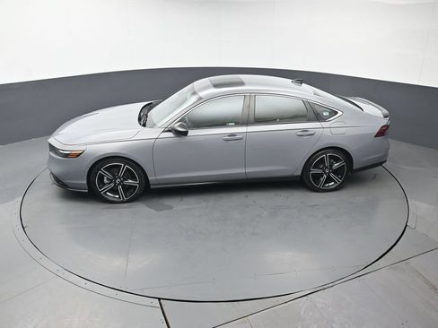 Used 2023 Honda Accord Sport image 35