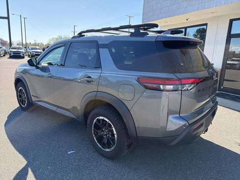 Used 2023 Nissan Pathfinder Rock Creek image 6