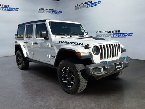 Used 2023 Jeep Wrangler Unlimited Rubicon 4xe AWD/4WD image 3
