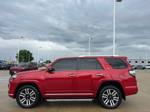 Certified 2022 Toyota 4Runner Limited AWD/4WD image 5