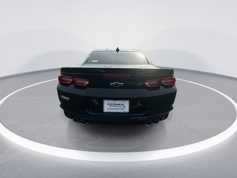 Used 2024 Chevrolet Camaro LT w/ Technology Package image 7