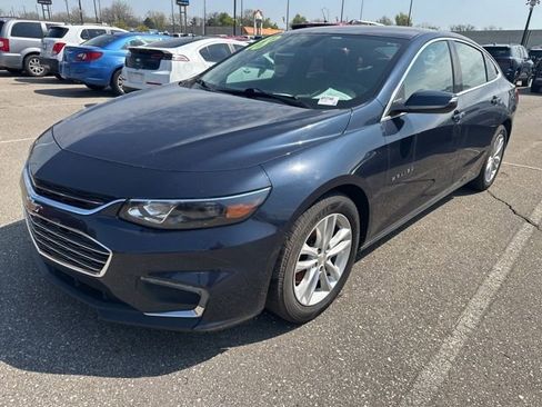 Used 2018 Chevrolet Malibu LT FWD image 7
