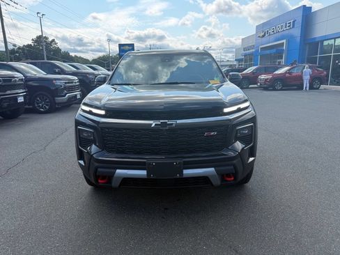 Used 2024 Chevrolet Traverse Z71 AWD/4WD image 4