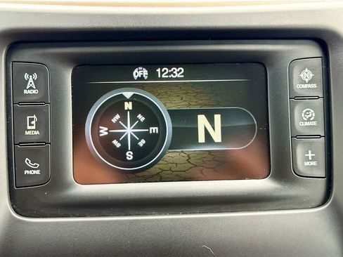 Used 2015 Jeep Cherokee Latitude image 16