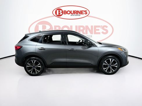 Used 2021 Ford Escape SEL w/ SEL Stealth AWD Package image 11
