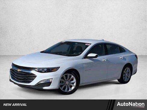 Used 2025 Chevrolet Malibu LT image 1