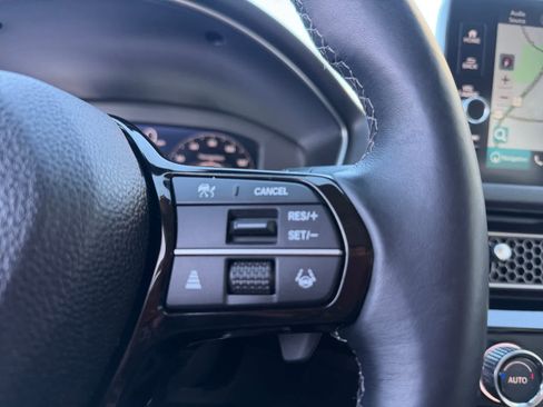 Used 2023 Honda Civic Touring image 12