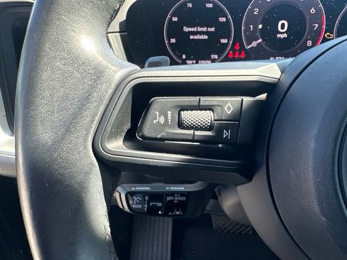 Used 2024 Porsche Cayenne AWD/4WD image 20
