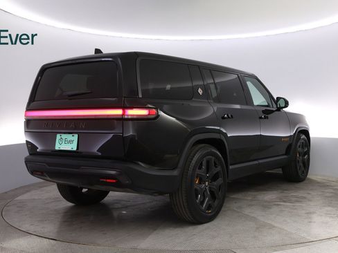 Used 2025 Rivian R1S Premium AWD/4WD image 3