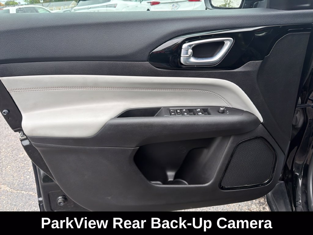 Used 2025 Jeep Compass Limited AWD/4WD image 12