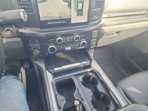 Used 2024 Ford F250 Lariat w/ Tremor Off-Road Package image 44