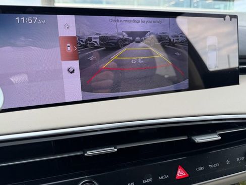 New 2026 Genesis GV70 2.5T Select image 18