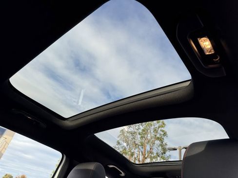 Used 2024 Mercedes-Benz GLB 35 AMG 4MATIC image 7