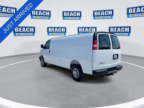 New 2026 Chevrolet Express 2500 Extended w/ Enhanced Convenience Package RWD image 6