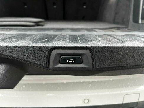 Used 2024 BMW X5 xDrive40i w/ M Sport Package image 17