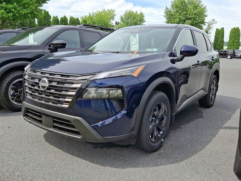 New 2026 Nissan Rogue SV w/ Cold Weather Package AWD/4WD image 3
