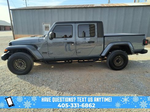 Used 2024 Jeep Gladiator Sport image 6