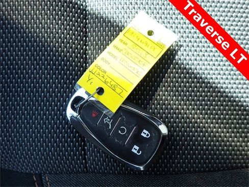 Used 2018 Chevrolet Traverse LT w/ LPO, Floor Liner Package image 33