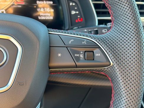 New 2026 Audi SQ8 Prestige image 25