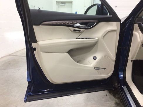 Used 2023 Buick Envision Avenir image 17