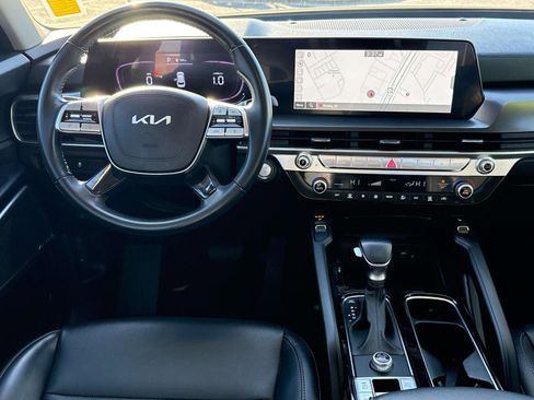 Used 2024 Kia Telluride S image 10