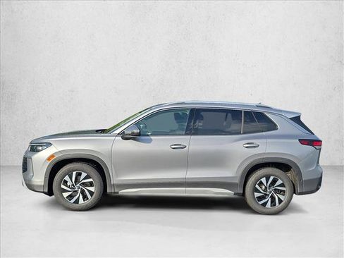 New 2026 Volkswagen Tiguan S FWD image 10