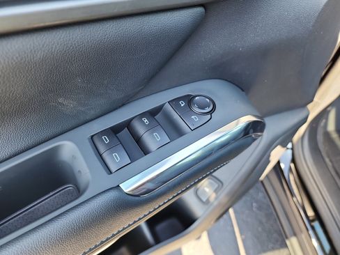 New 2026 Chevrolet Traverse LT w/ Driver Confidence Package image 15