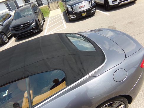 Used 2015 Maserati GranTurismo Convertible image 13