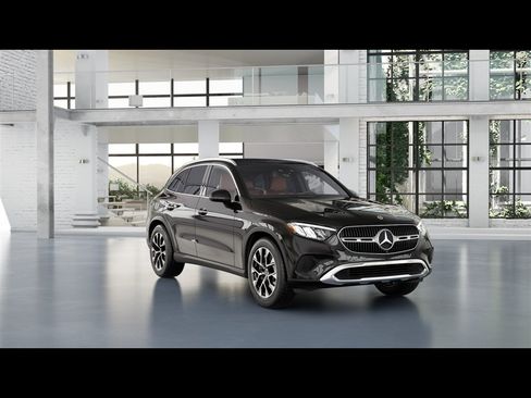 Certified 2026 Mercedes-Benz GLC 350e 4MATIC image 5