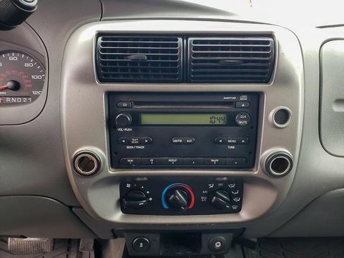 Used 2010 Ford Ranger XLT image 14