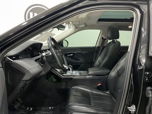Used 2020 Land Rover Range Rover Evoque SE image 13