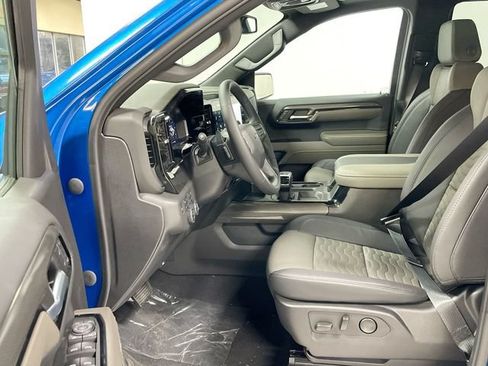 Used 2024 Chevrolet Silverado 1500 ZR2 AWD/4WD image 11