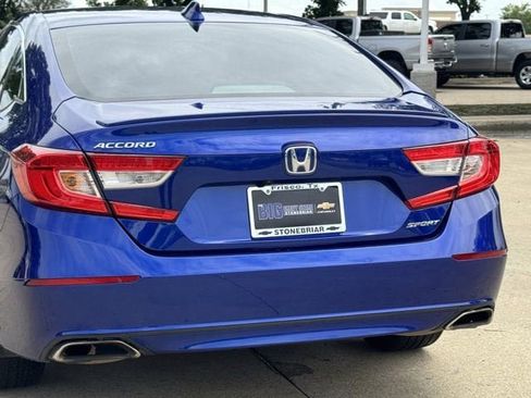 Used 2018 Honda Accord Sport image 7
